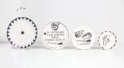 Blond Amsterdam - X Noir - Bord - I Licked - Ø 22 Cm -Blond Amsterdam 1200x663